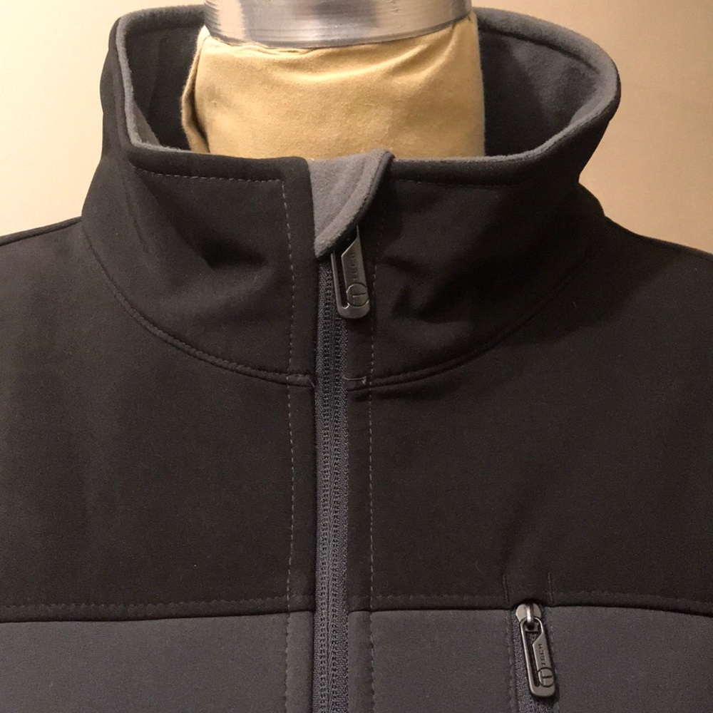 Tech By Tumi Jacket - image 5